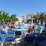 Mariana Hotel