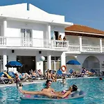 Mariana Hotel