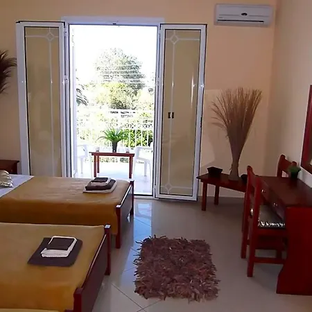 Mariana Hotel