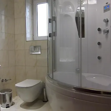 Hotel Mariana 2*