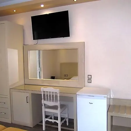 Mariana Hotel