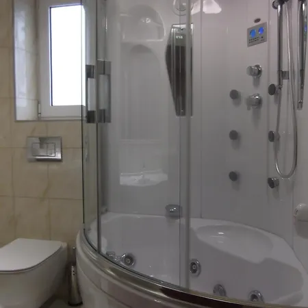 Ξενοδοχείο μαριάνα 2*